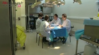 L'Ecole de chirurgie de Paris est l'un des premiers centres à avoir pratiqué la dissection anatomique