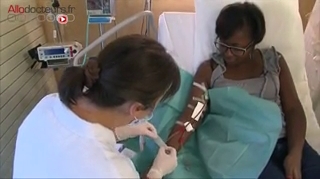 Régulièrement les patients atteints de drépanocytose doivent être transfusés. Cette maladie génétique se caractérise par des globules rouges anormaux, en forme de faucille.
