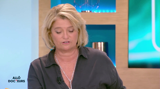 Marina Carrère d'Encausse et Régis Boxelé expliquent le fonctionnement du coeur