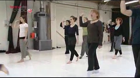 Un plancher de danse vibrant pour permettre aux personnes sourdes et malentendantes l'apprentissage du rythme