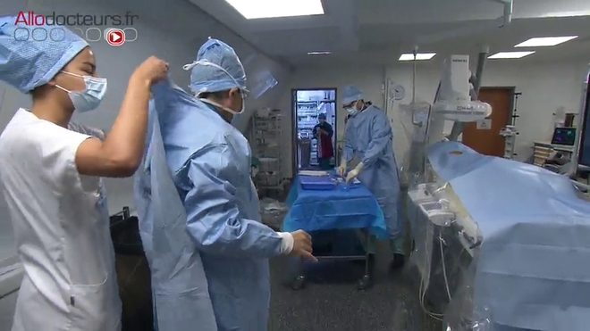 Attention, images de chirurgie ! Traitement par embolisation d'un adénome de la prostate