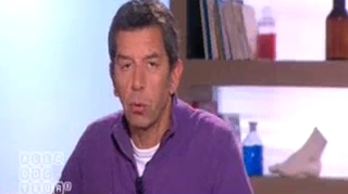 Marina Carrère d'Encausse et Michel Cymes présentent les principales indications des prothèses.