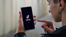 Earphone Waist Challenge : le nouveau défi dangereux sur TikTok 