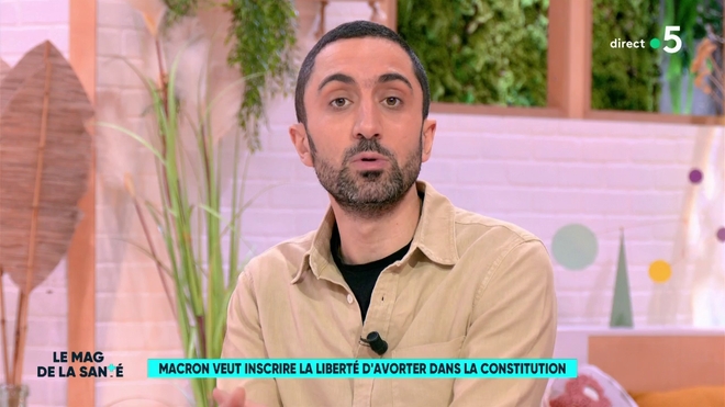 Macron veut inscrire la liberté d'avorter dans la constitution + fausse couche
